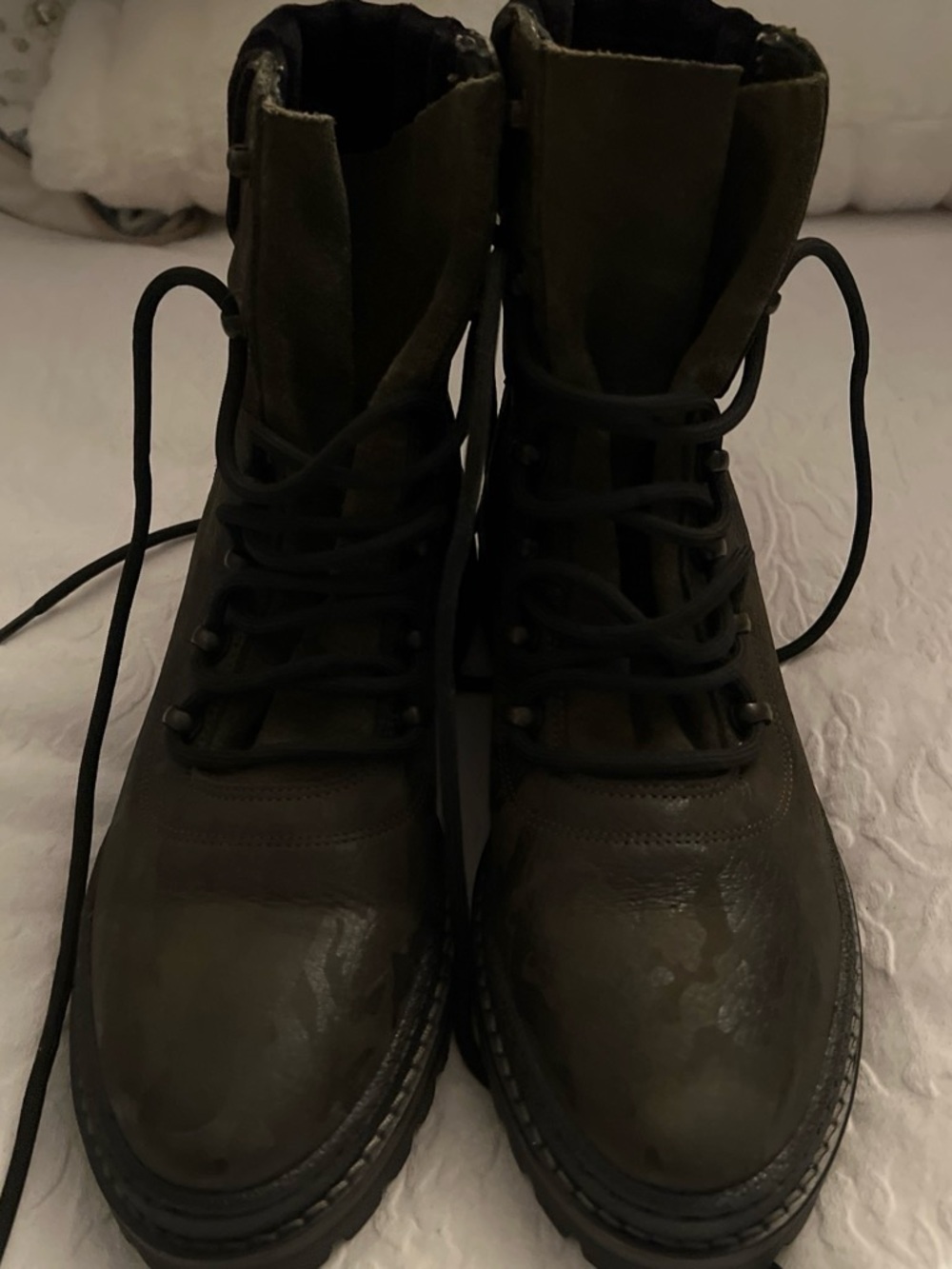 Tommy Hilfiger Women's Olive Combat Lace-Up Boots with black top Euro size 38